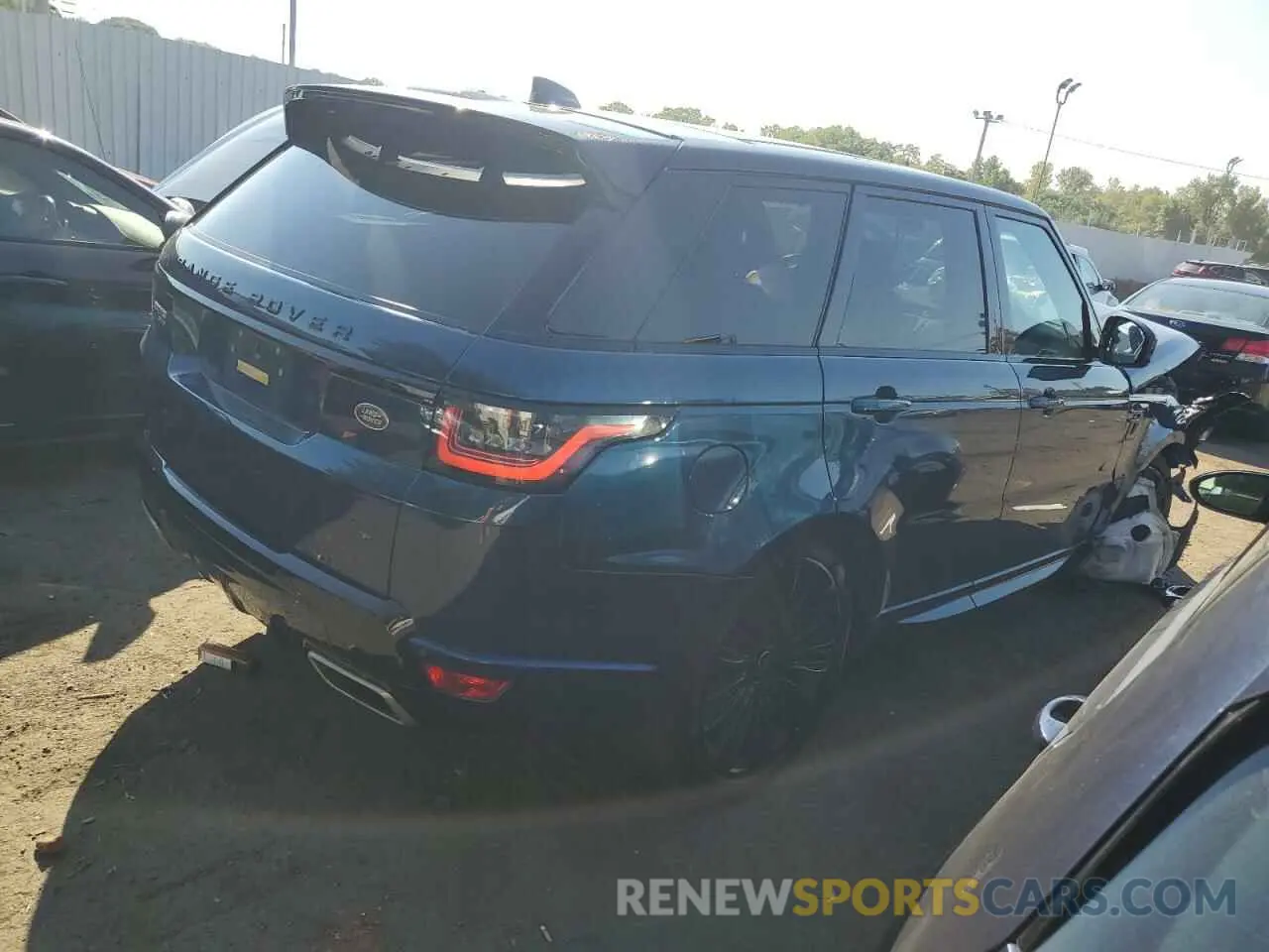3 Photograph of a damaged car SALWR2SEXNA205758 LAND ROVER RANGEROVER 2022