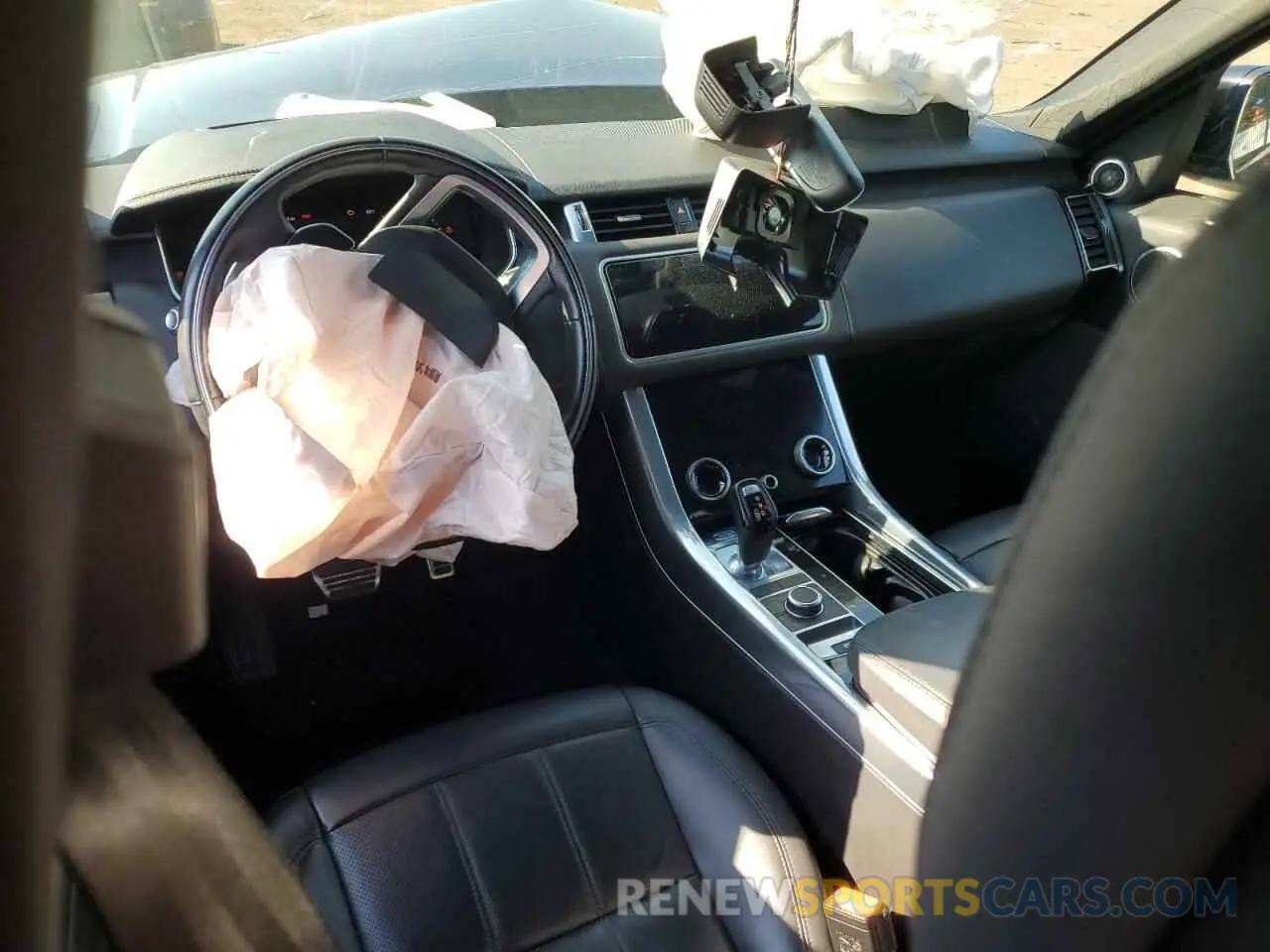8 Photograph of a damaged car SALWR2SEXNA205758 LAND ROVER RANGEROVER 2022