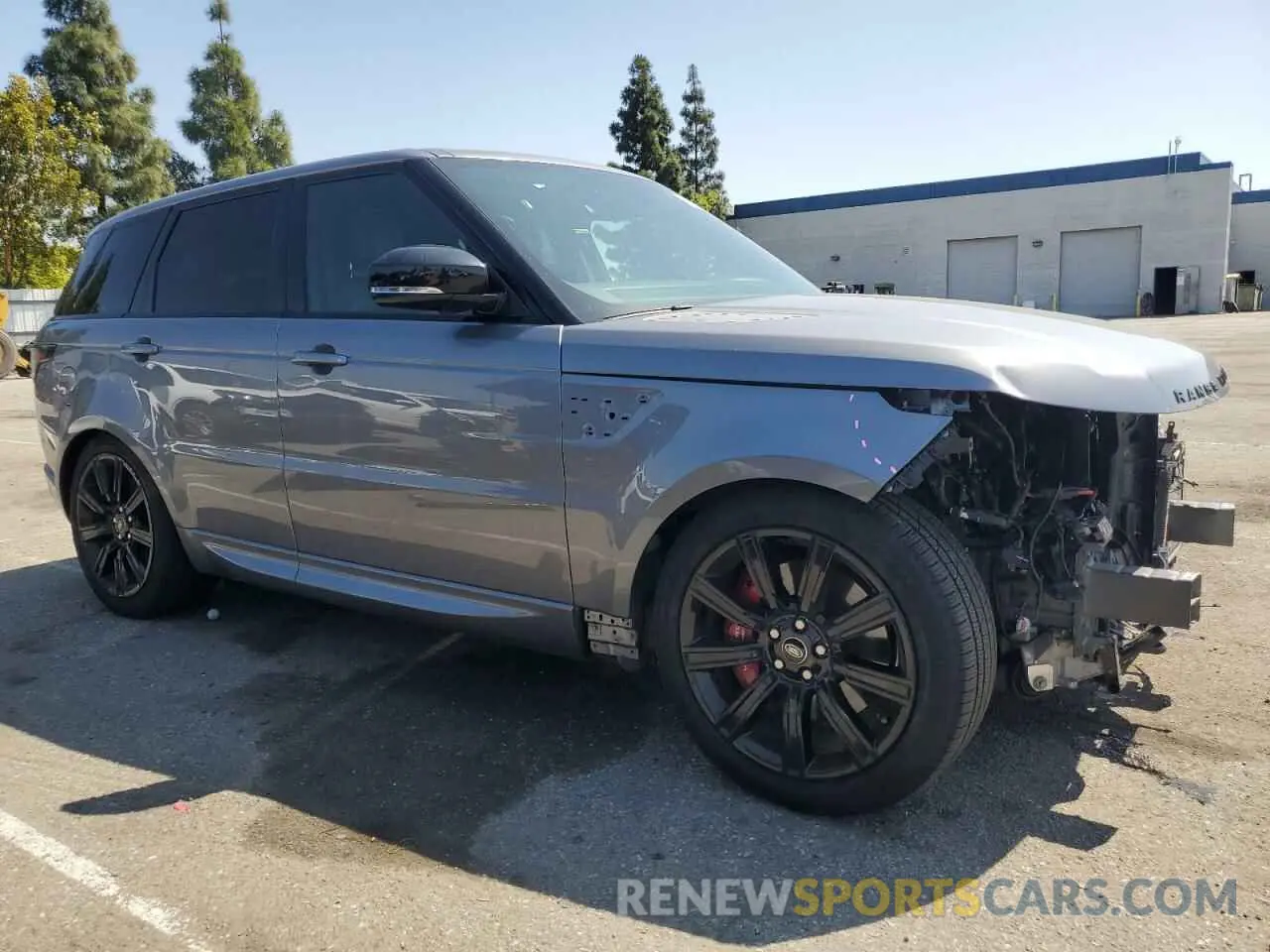4 Photograph of a damaged car SALWR2SEXNA234421 LAND ROVER RANGEROVER 2022