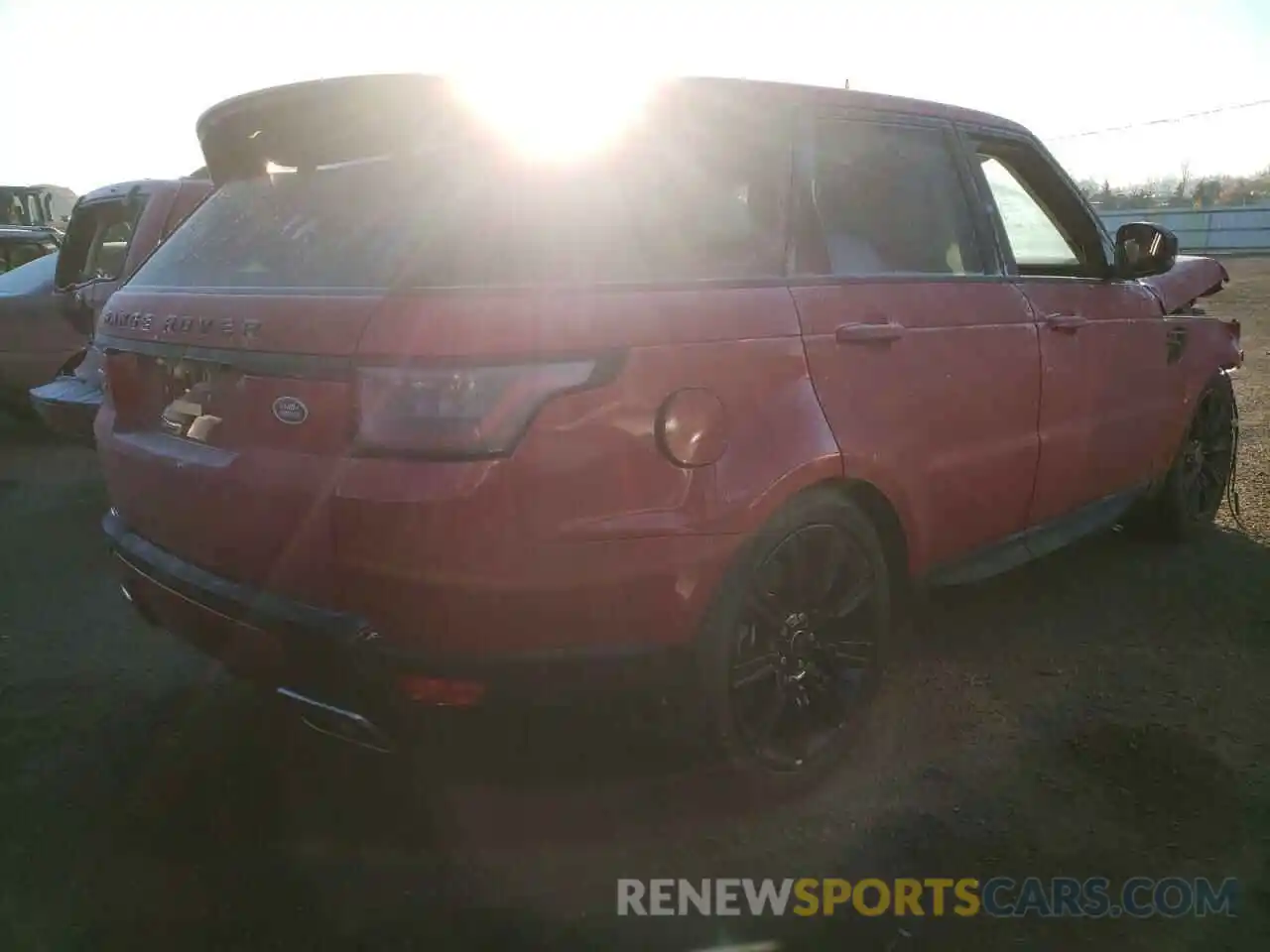 4 Photograph of a damaged car SALWR2SU1NA209513 LAND ROVER RANGEROVER 2022