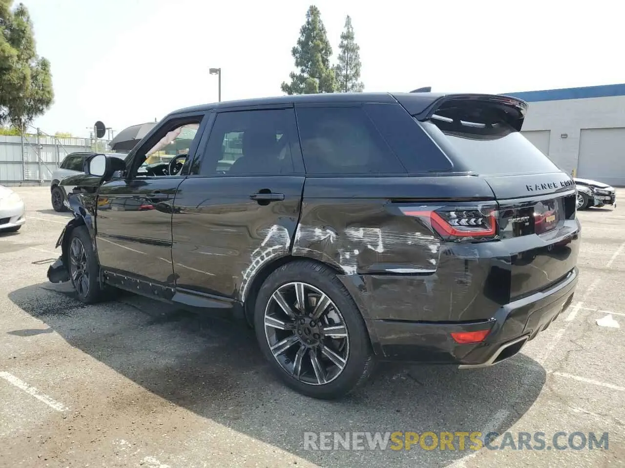 2 Photograph of a damaged car SALWR2SU3NA207360 LAND ROVER RANGEROVER 2022