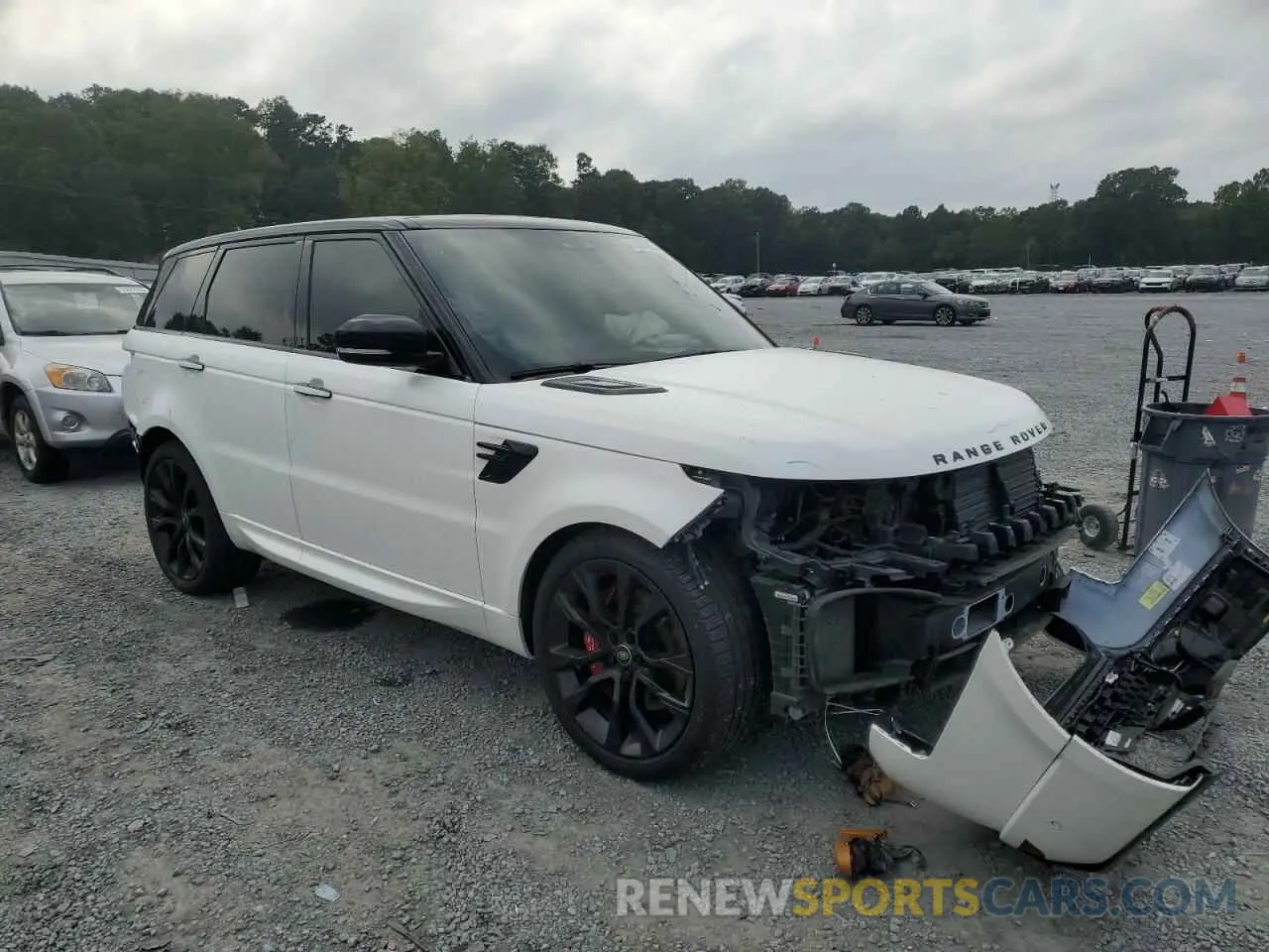 4 Photograph of a damaged car SALWS2RU8NA219045 LAND ROVER RANGEROVER 2022