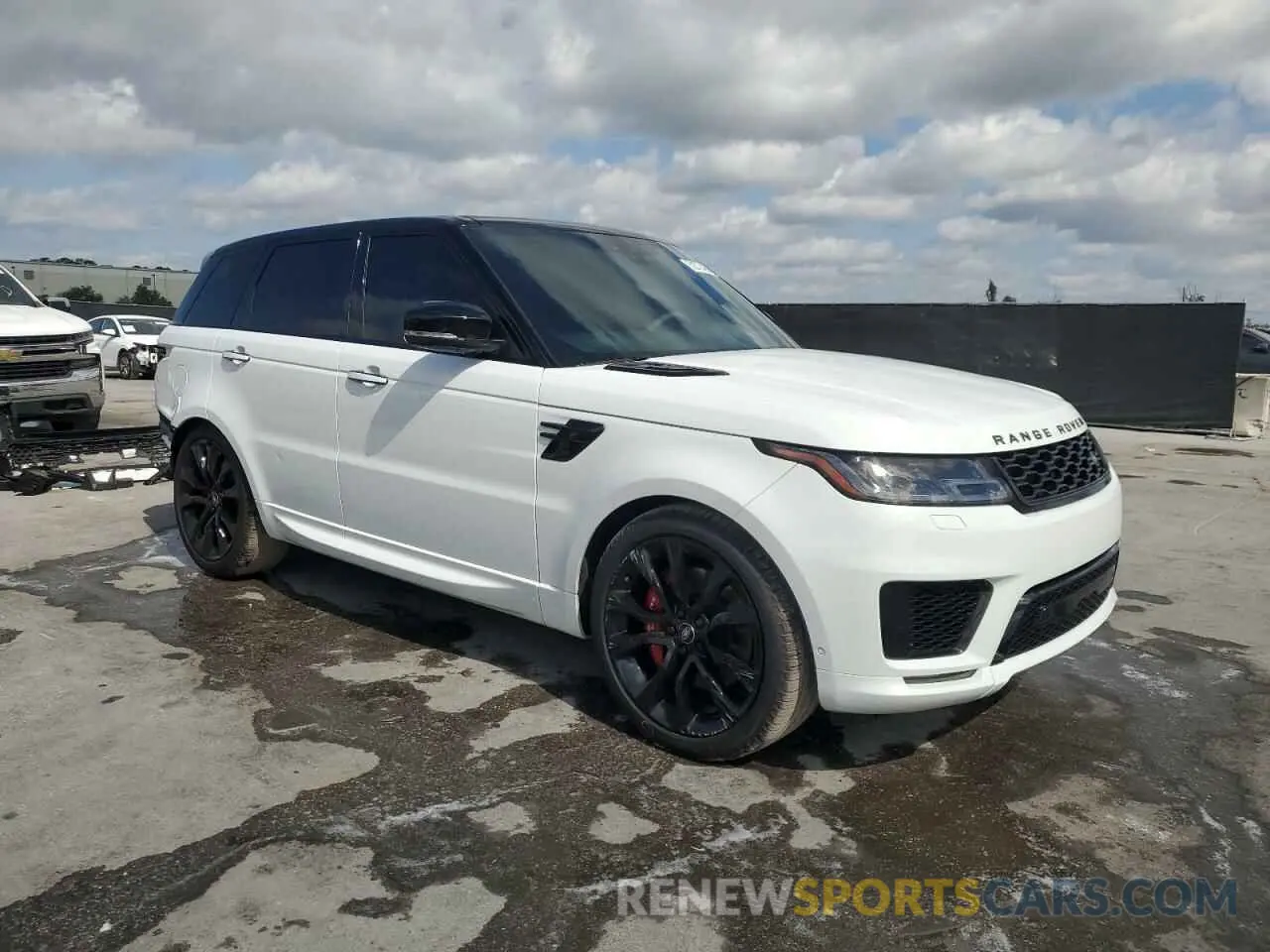 4 Photograph of a damaged car SALWS2RU8NA233592 LAND ROVER RANGEROVER 2022