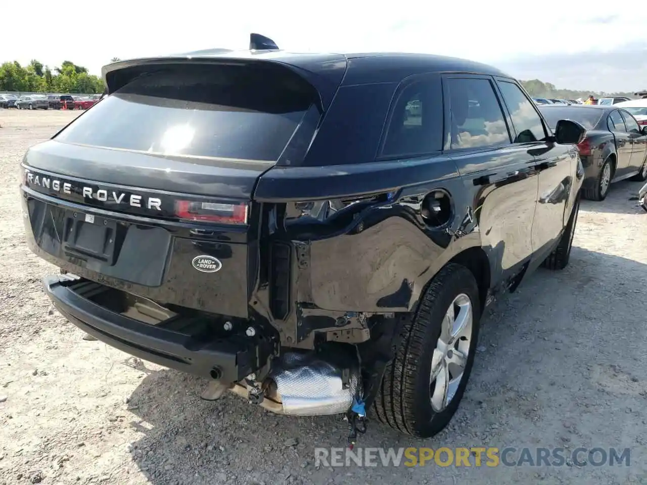 4 Photograph of a damaged car SALYJ2EX8NA331078 LAND ROVER RANGEROVER 2022