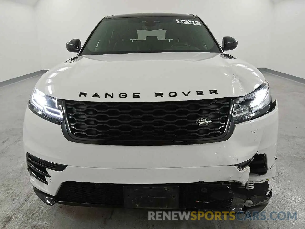 5 Photograph of a damaged car SALYT2EX7NA329820 LAND ROVER RANGEROVER 2022