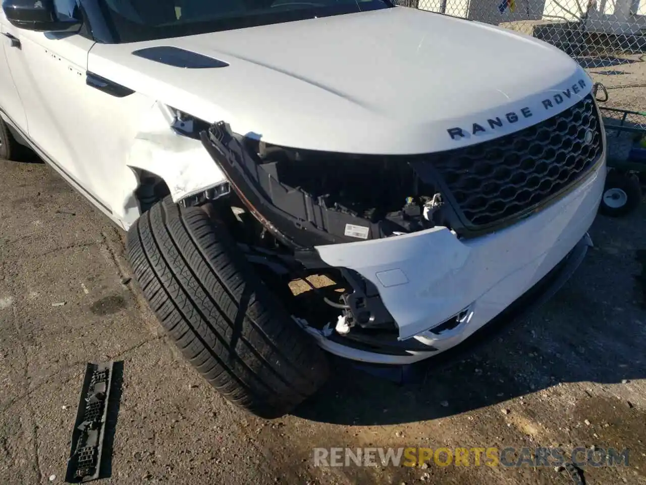 9 Photograph of a damaged car SALYT2EXXNA331786 LAND ROVER RANGEROVER 2022