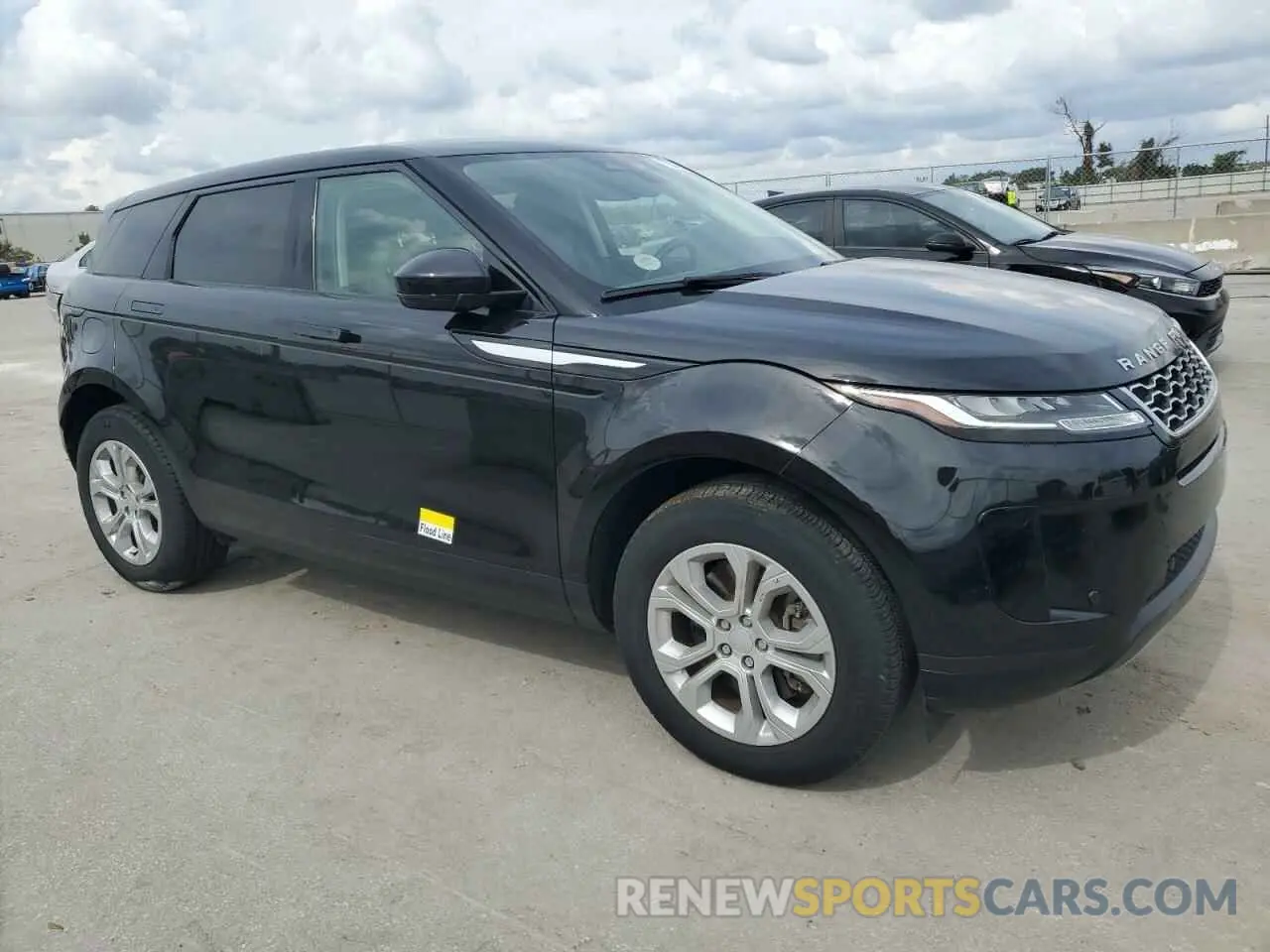 4 Photograph of a damaged car SALZJ2FX4NH169850 LAND ROVER RANGEROVER 2022