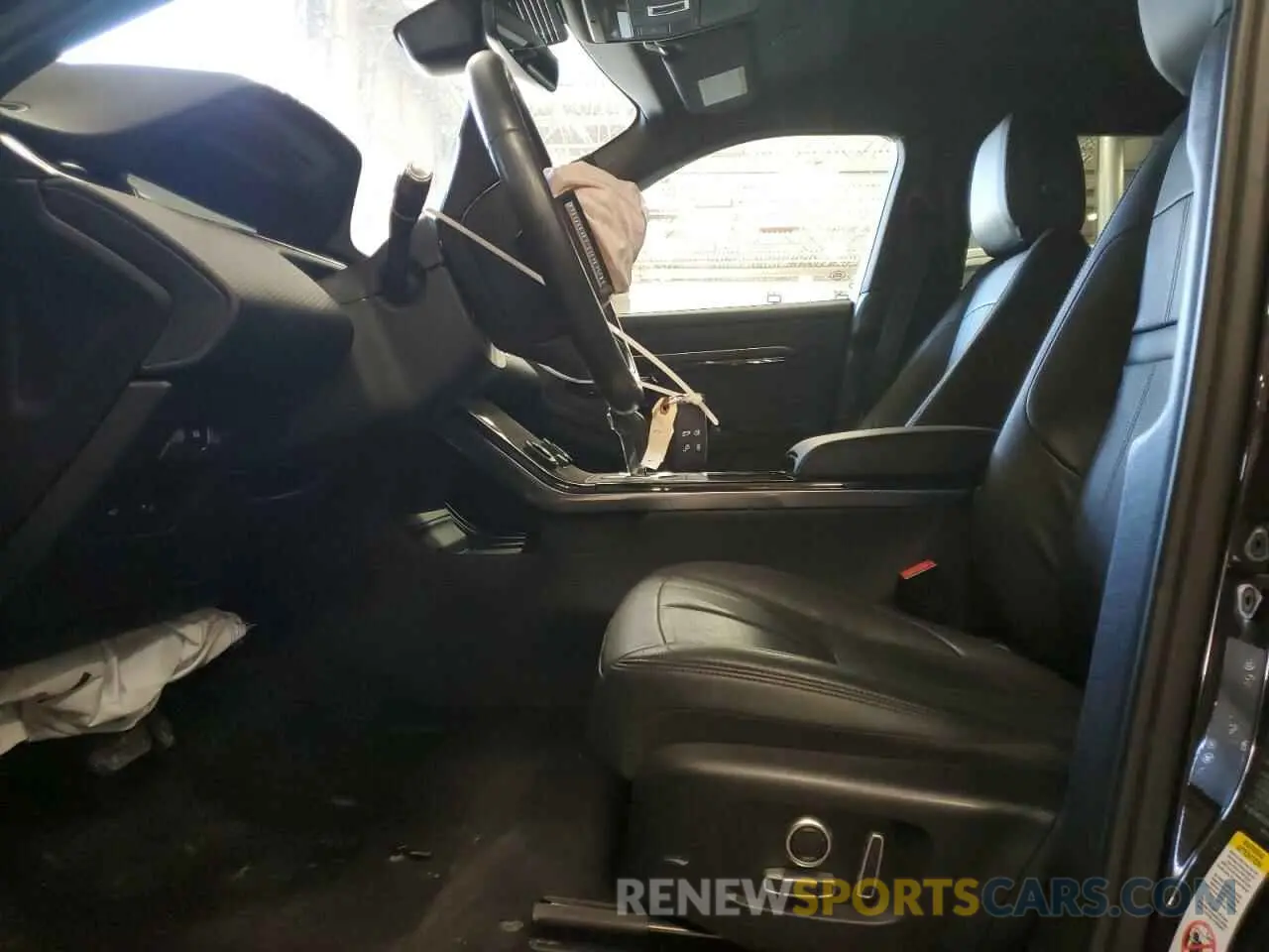 7 Photograph of a damaged car SALZJ2FX5NH171655 LAND ROVER RANGEROVER 2022