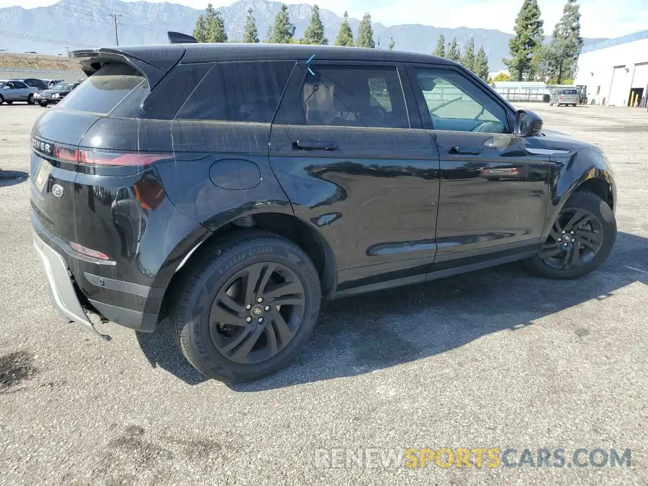 3 Photograph of a damaged car SALZJ2FX7NH171527 LAND ROVER RANGEROVER 2022