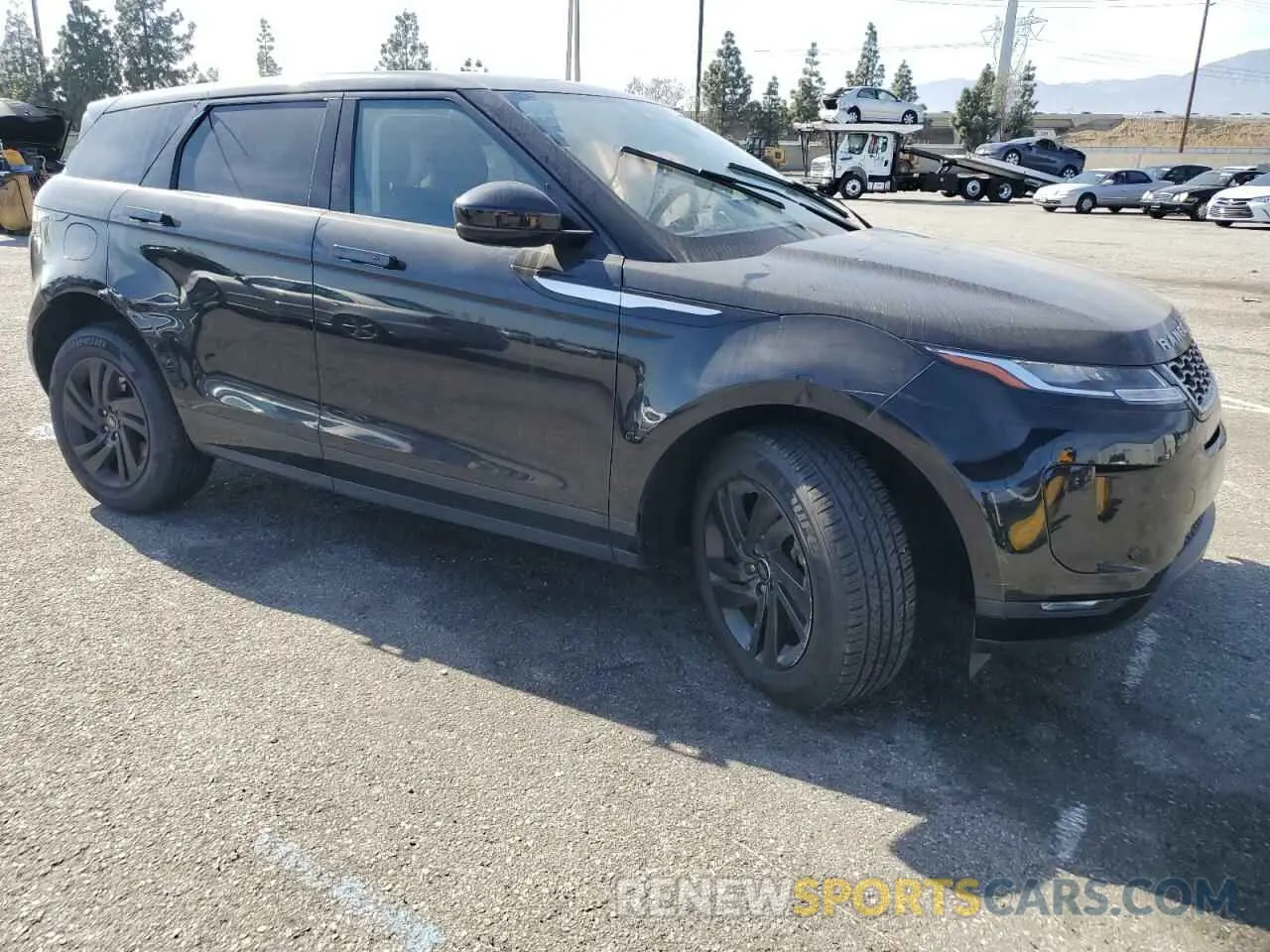 4 Photograph of a damaged car SALZJ2FX7NH171527 LAND ROVER RANGEROVER 2022