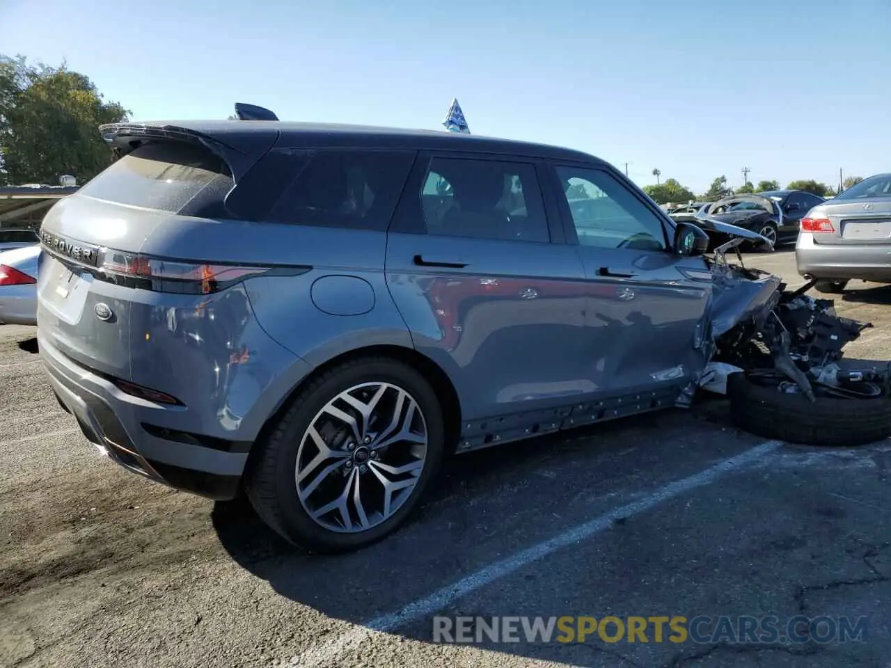 3 Photograph of a damaged car SALZL2FX4NH173598 LAND ROVER RANGEROVER 2022
