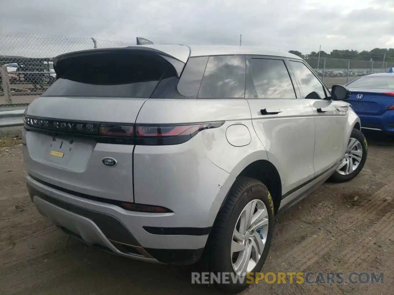 4 Photograph of a damaged car SALZT2FX9NH168686 LAND ROVER RANGEROVER 2022