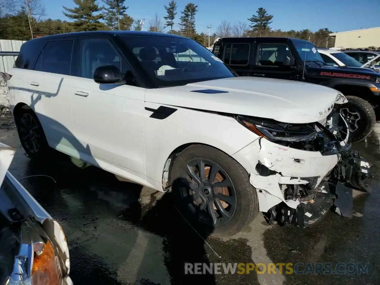 4 Photograph of a damaged car SAL1L9FU7PA110521 LAND ROVER RANGEROVER 2023