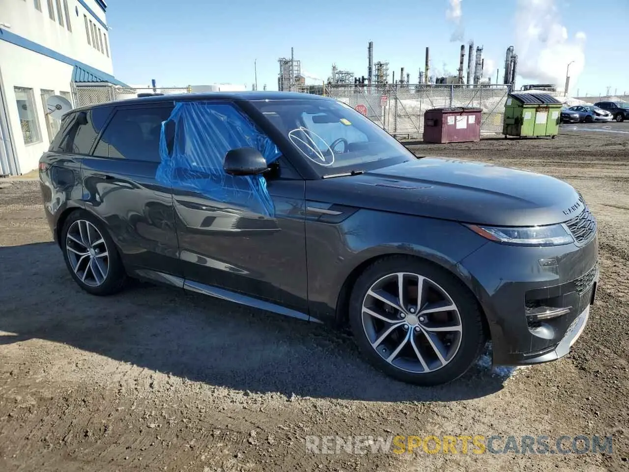 4 Photograph of a damaged car SAL1L9FU9PA146985 LAND ROVER RANGEROVER 2023