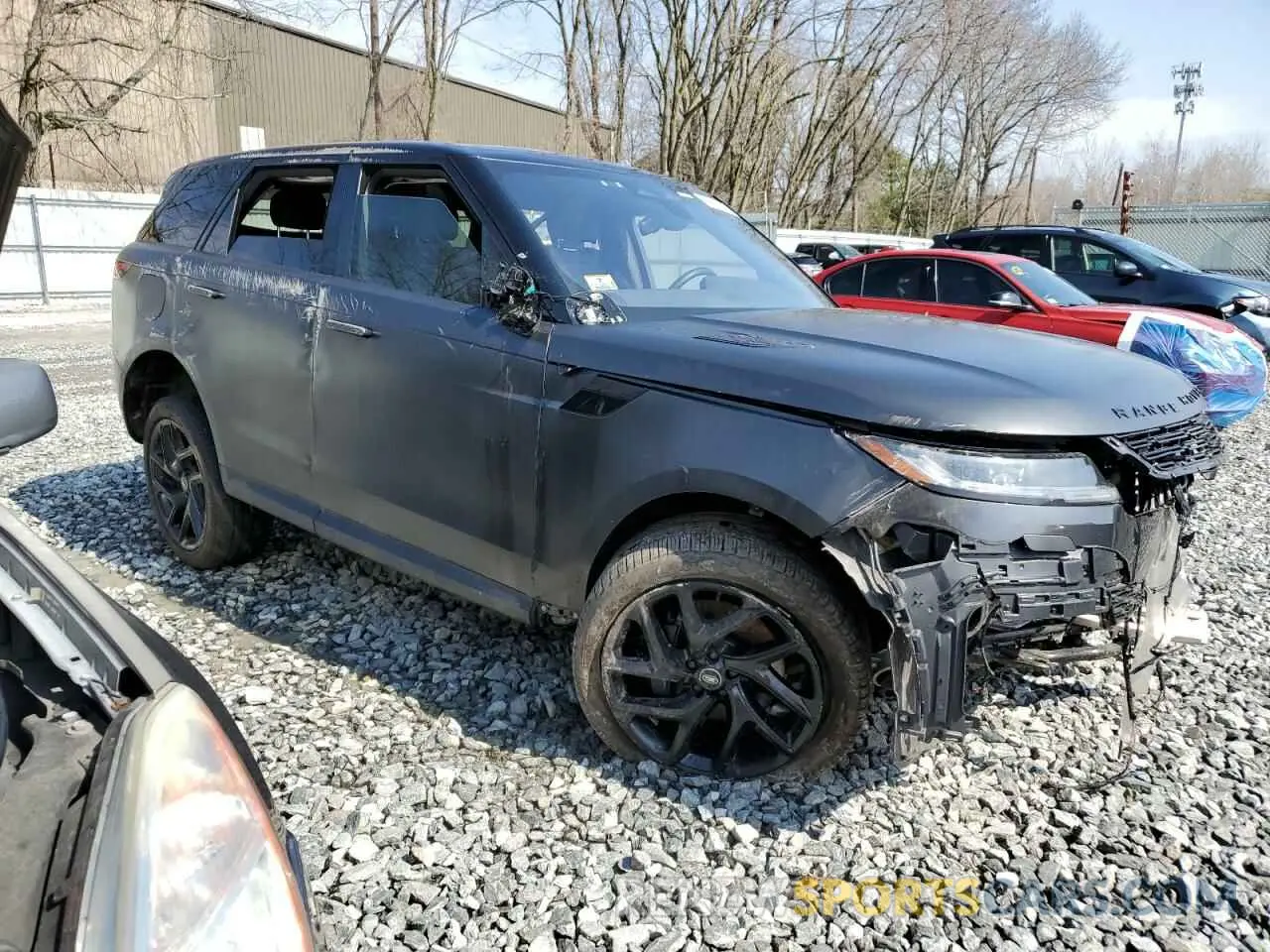 4 Photograph of a damaged car SAL1P9EU2PA136126 LAND ROVER RANGEROVER 2023