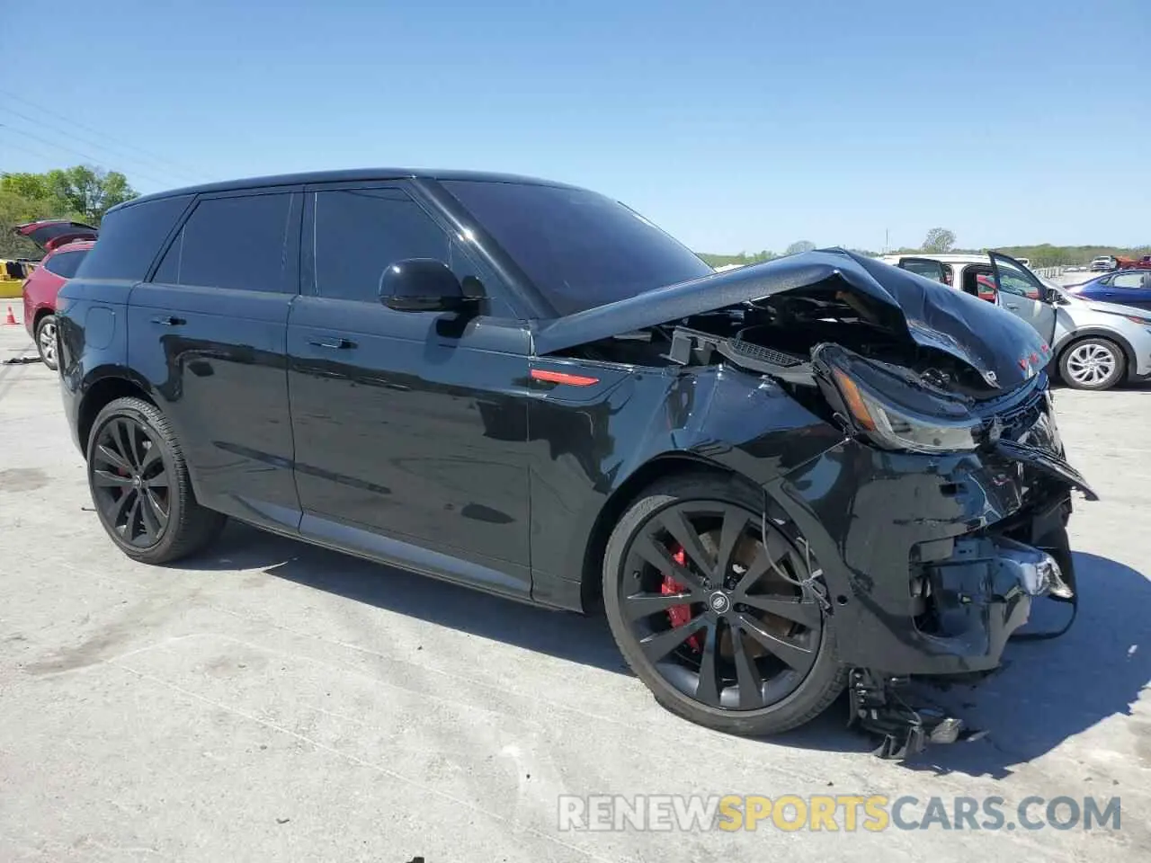 4 Photograph of a damaged car SAL1V9E70PA125397 LAND ROVER RANGEROVER 2023