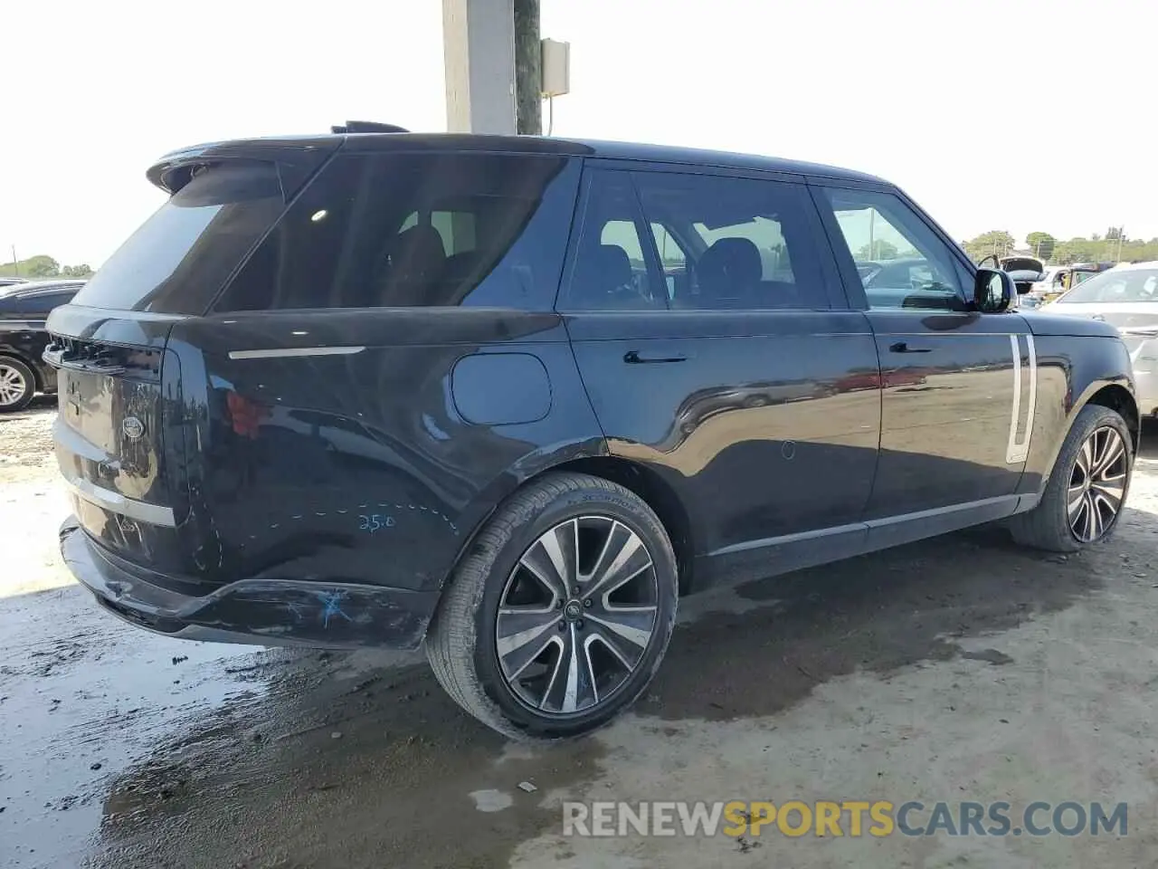 3 Photograph of a damaged car SALK1BE72PA033361 LAND ROVER RANGEROVER 2023