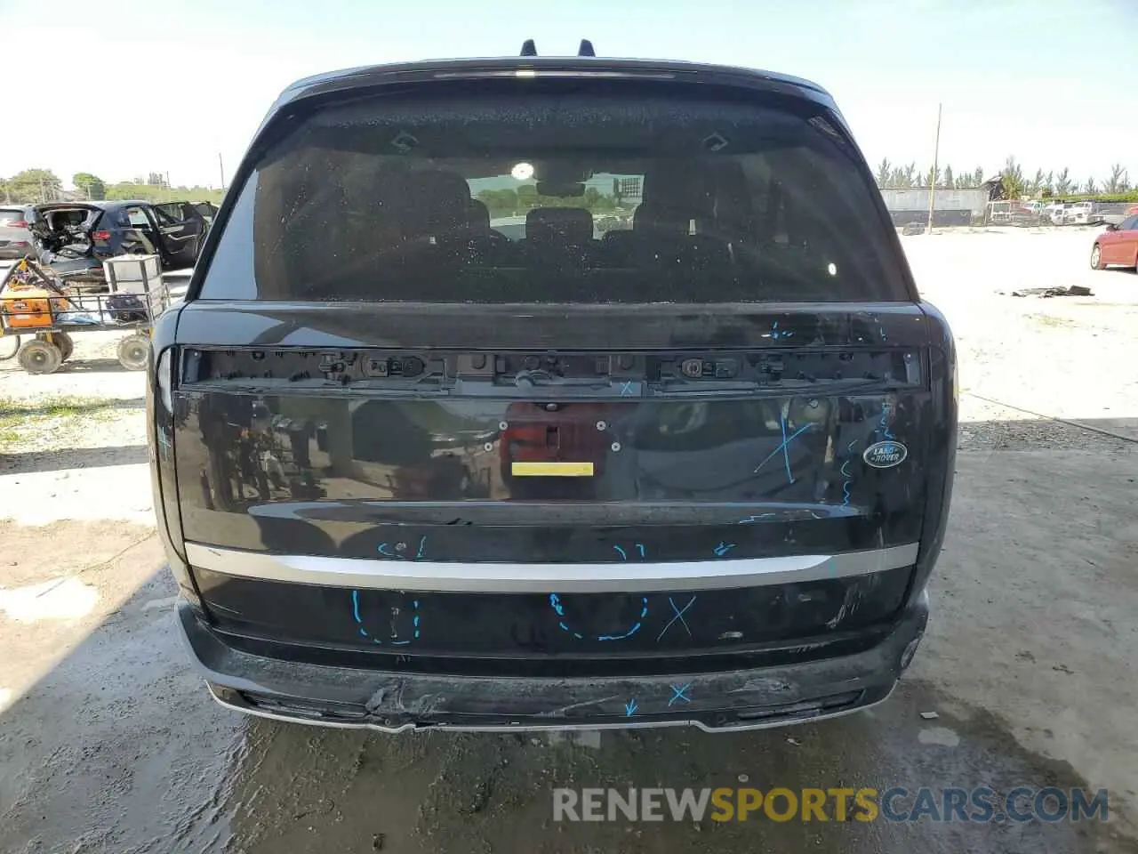 6 Photograph of a damaged car SALK1BE72PA033361 LAND ROVER RANGEROVER 2023