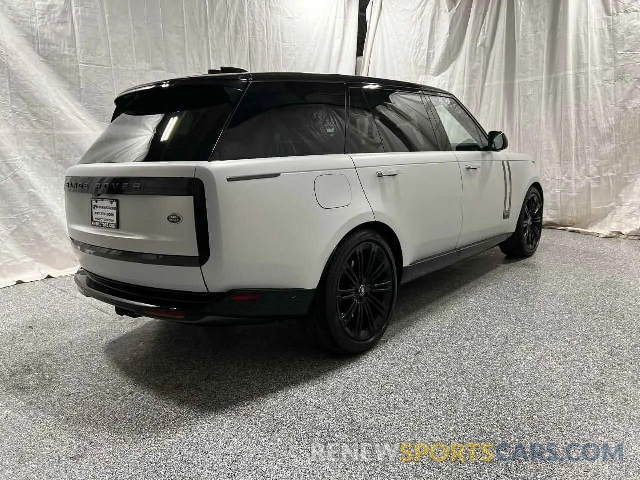 4 Photograph of a damaged car SALK1BE77PA033825 LAND ROVER RANGEROVER 2023