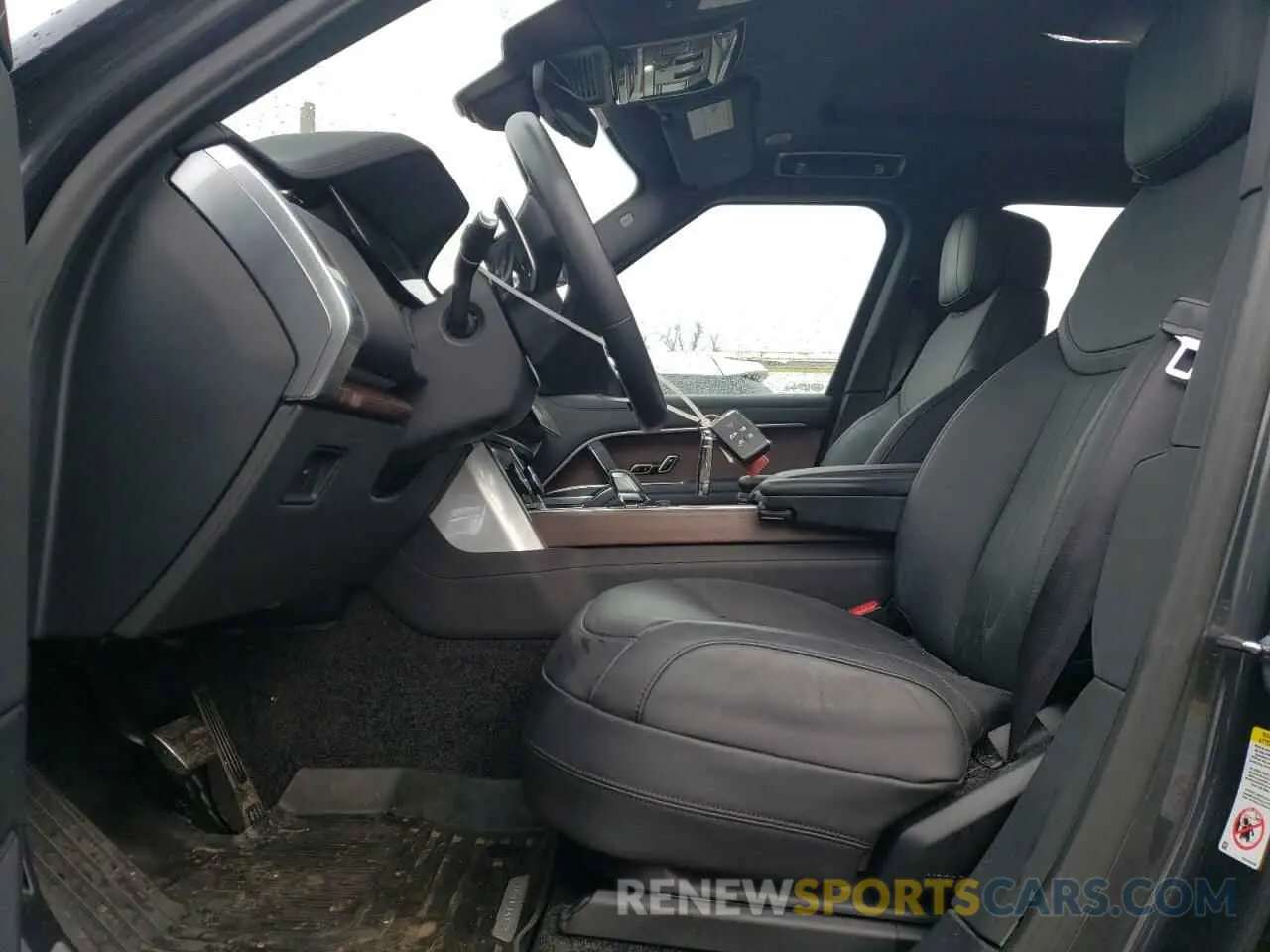 7 Photograph of a damaged car SALKP9E71PA028711 LAND ROVER RANGEROVER 2023