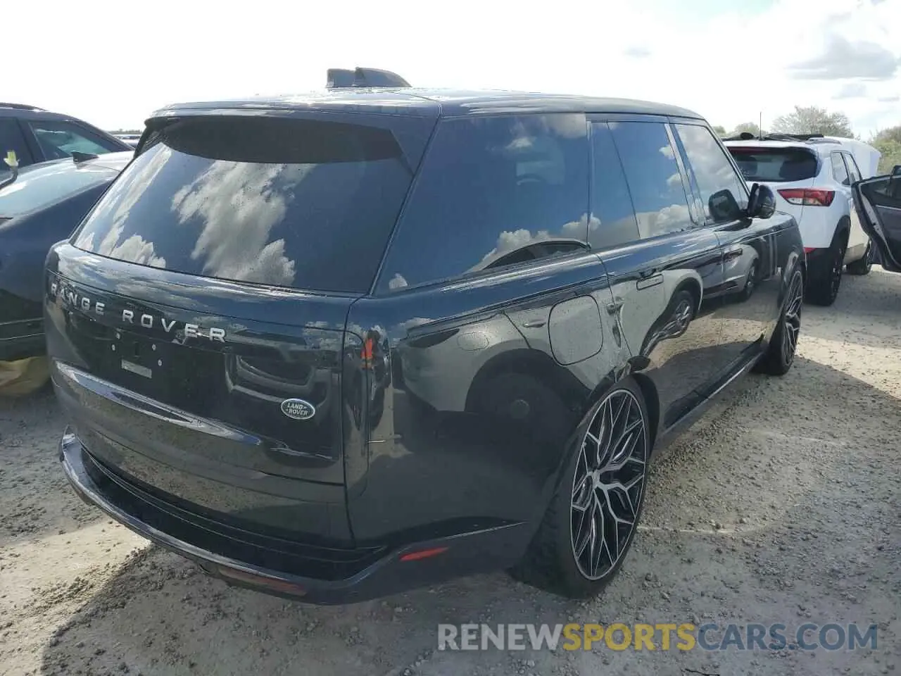 3 Photograph of a damaged car SALKP9E71PA046836 LAND ROVER RANGEROVER 2023