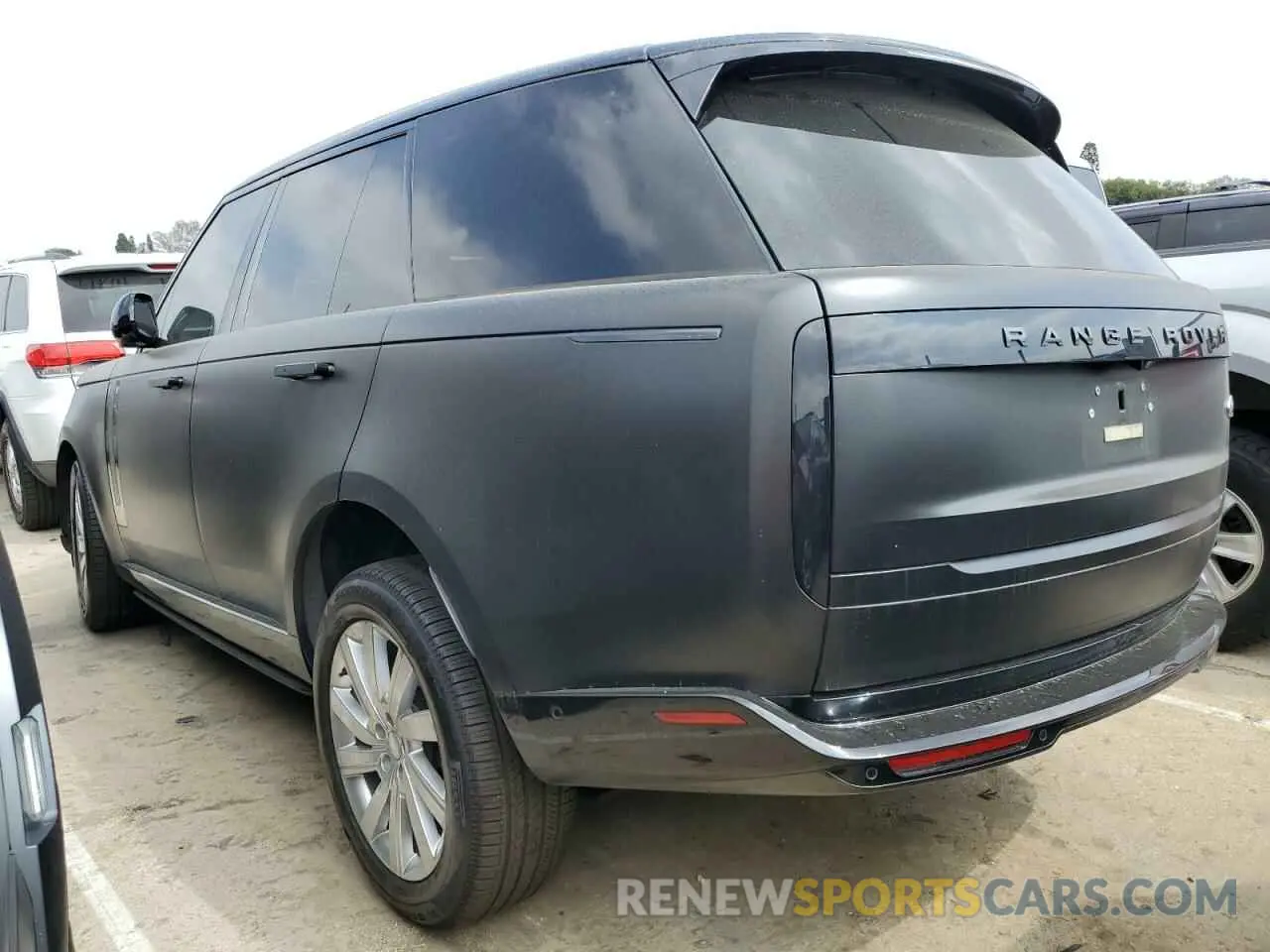 2 Photograph of a damaged car SALKP9E71PA068190 LAND ROVER RANGEROVER 2023