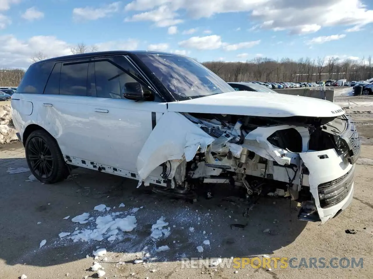 4 Photograph of a damaged car SALKP9E72PA031813 LAND ROVER RANGEROVER 2023