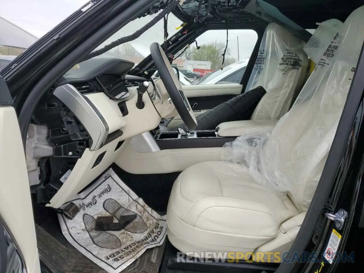 7 Photograph of a damaged car SALKP9E72PA084611 LAND ROVER RANGEROVER 2023