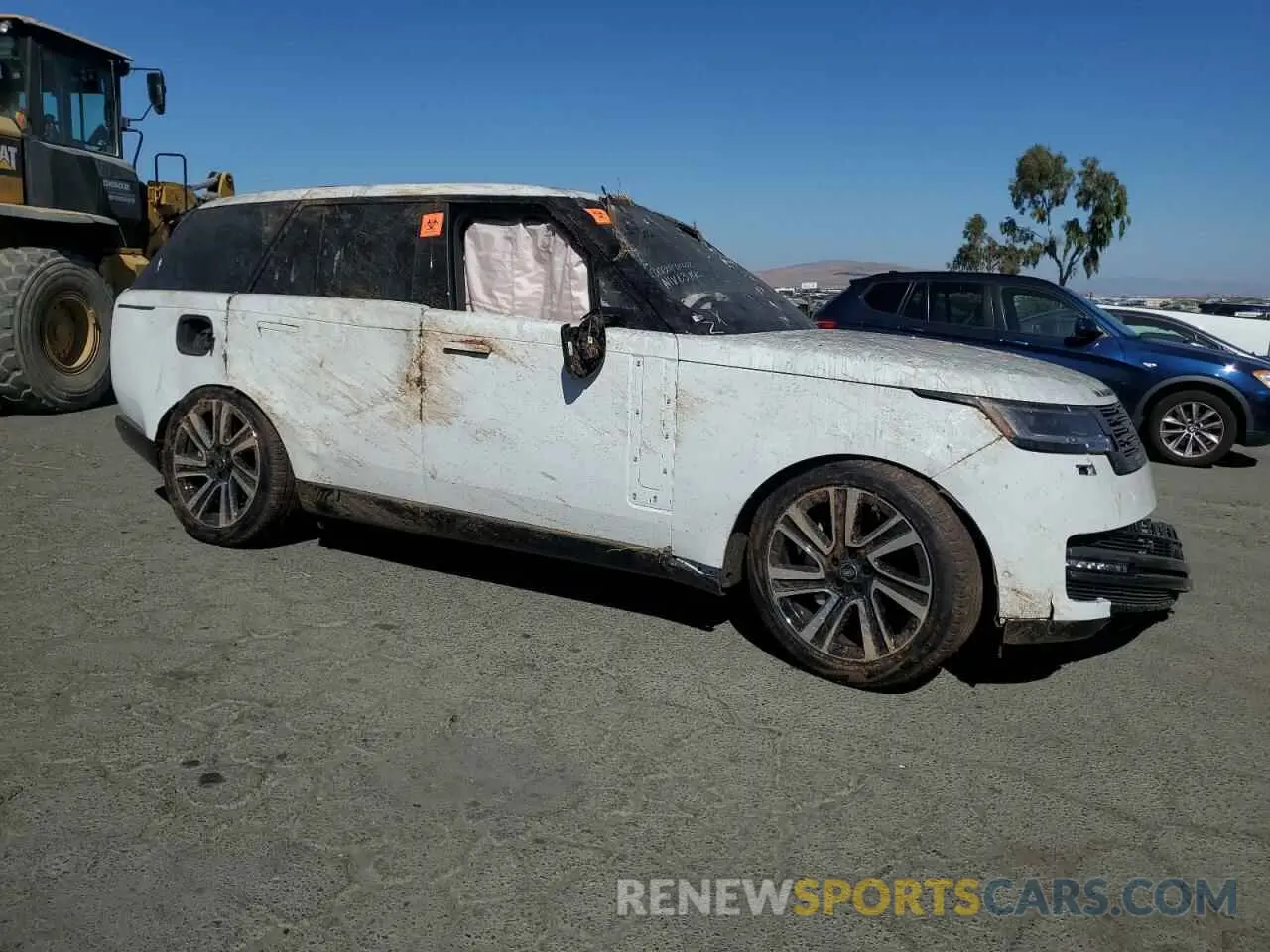 4 Photograph of a damaged car SALKP9FU0PA029837 LAND ROVER RANGEROVER 2023