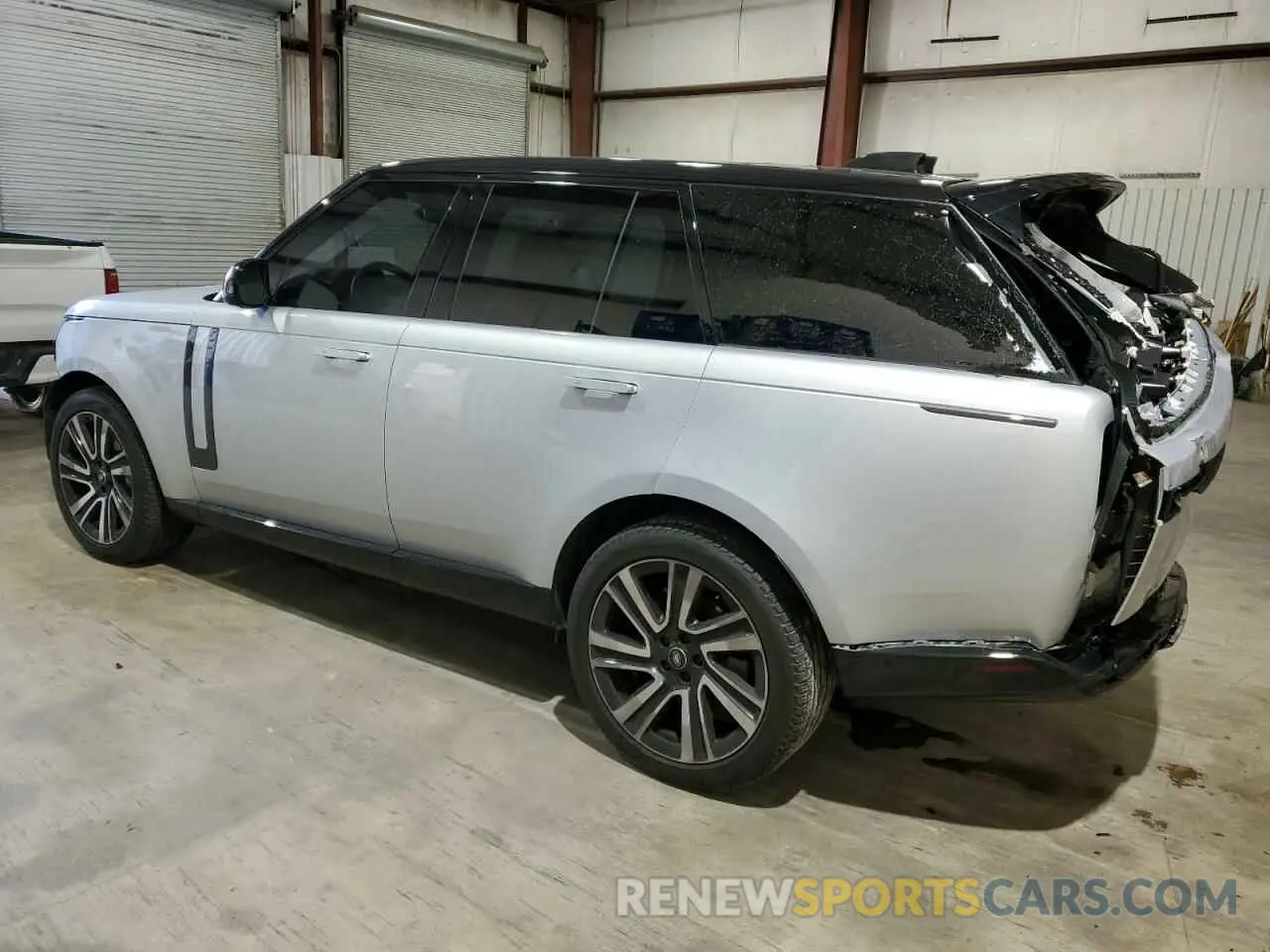 2 Photograph of a damaged car SALKP9FU5PA038503 LAND ROVER RANGEROVER 2023