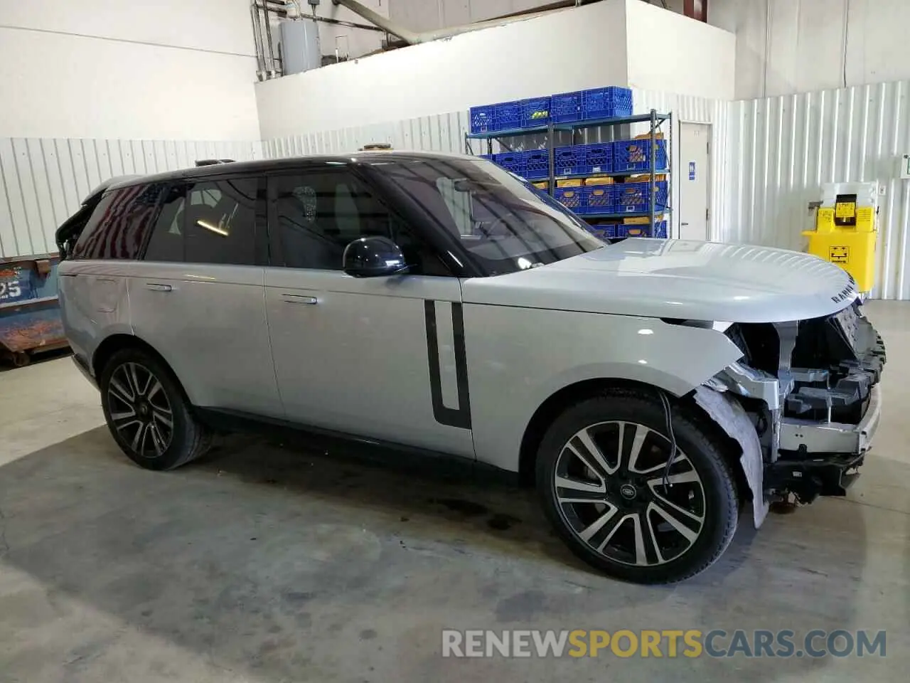 4 Photograph of a damaged car SALKP9FU5PA038503 LAND ROVER RANGEROVER 2023