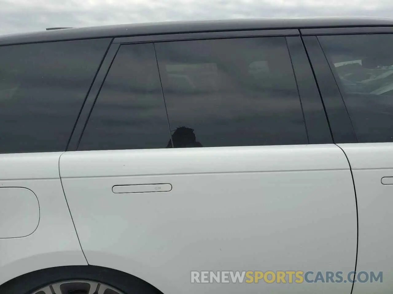 11 Photograph of a damaged car SALKP9FU5PA040042 LAND ROVER RANGEROVER 2023