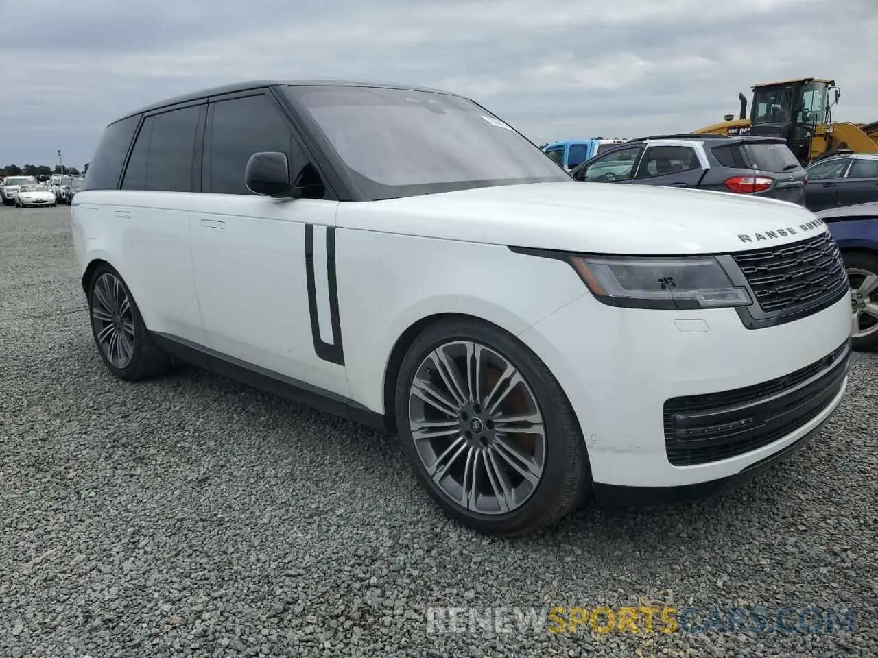 4 Photograph of a damaged car SALKP9FU5PA040042 LAND ROVER RANGEROVER 2023