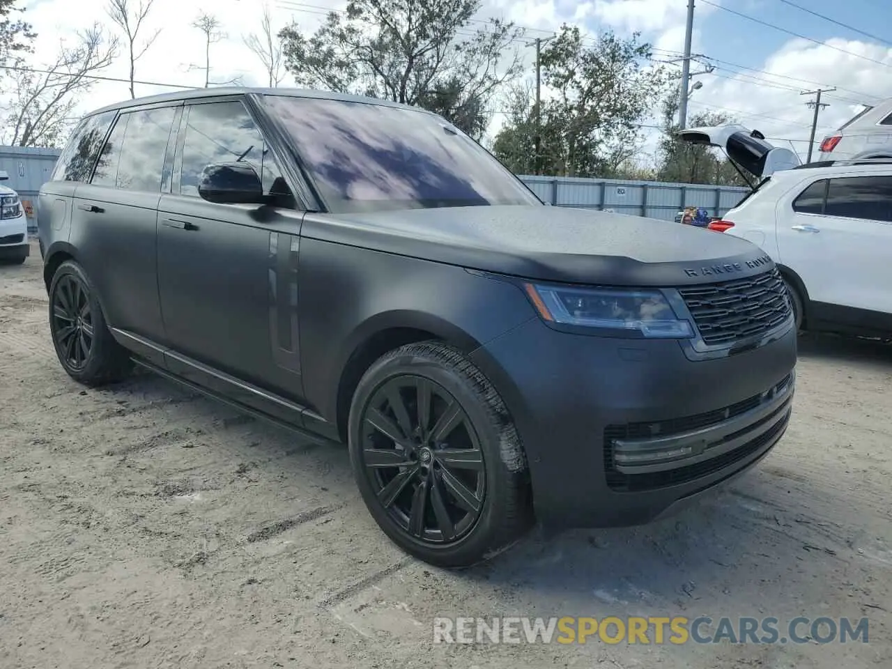 4 Photograph of a damaged car SALKP9FU6PA017742 LAND ROVER RANGEROVER 2023