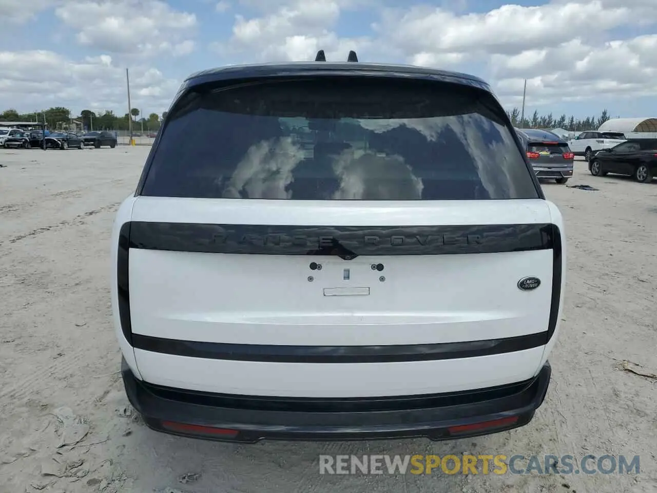 6 Photograph of a damaged car SALKP9FU7PA011397 LAND ROVER RANGEROVER 2023