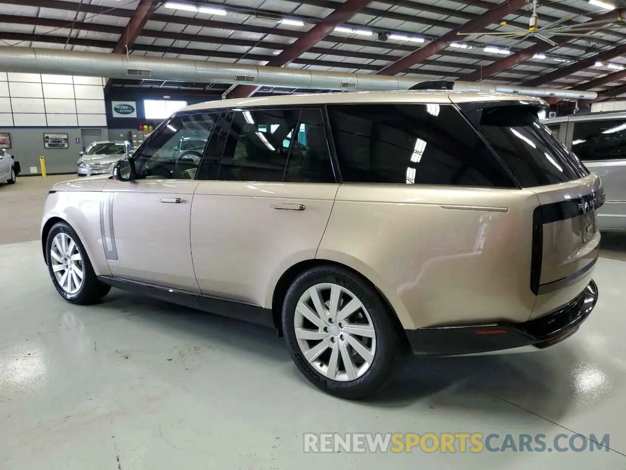 2 Photograph of a damaged car SALKP9FU9PA010218 LAND ROVER RANGEROVER 2023