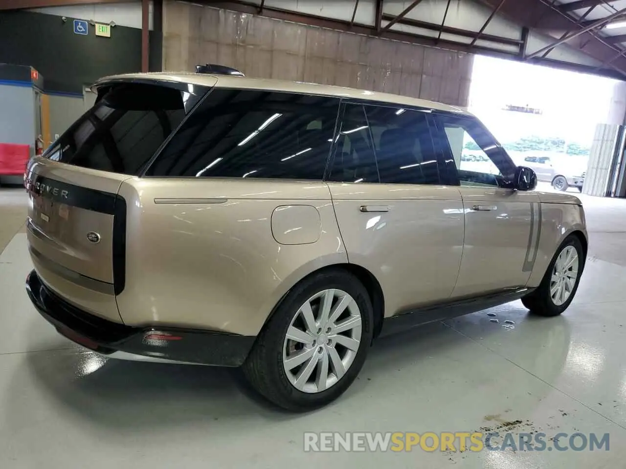3 Photograph of a damaged car SALKP9FU9PA010218 LAND ROVER RANGEROVER 2023
