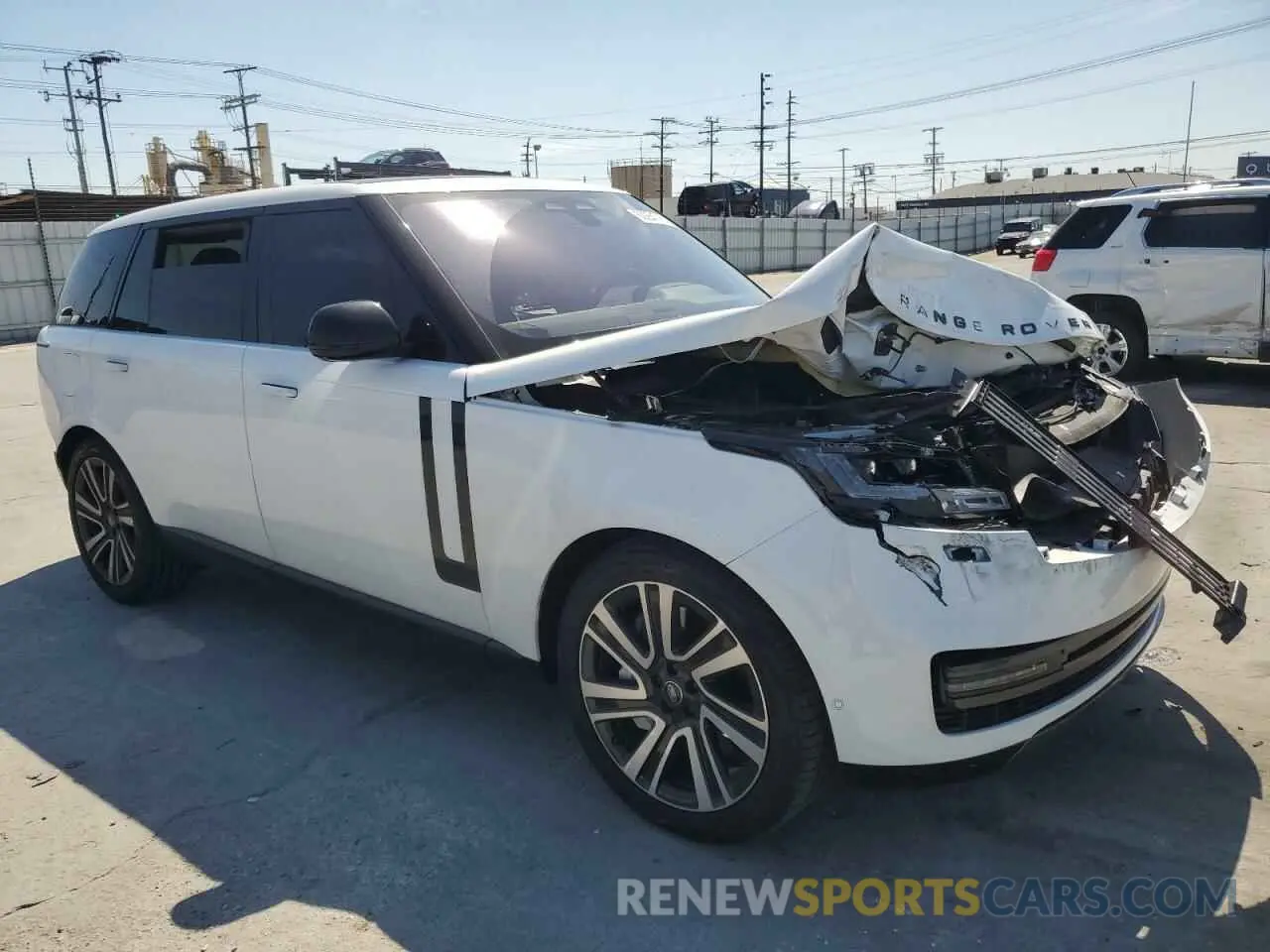 4 Photograph of a damaged car SALKPBE73PA070434 LAND ROVER RANGEROVER 2023