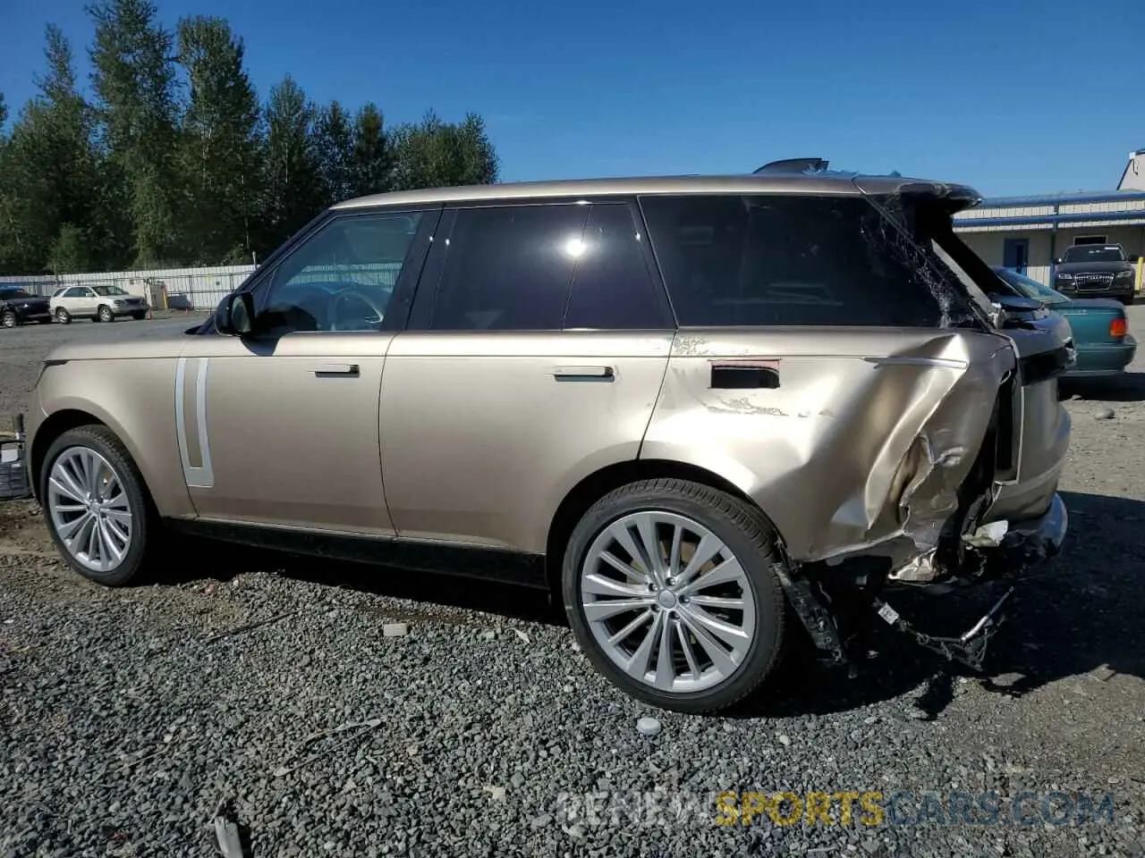 2 Photograph of a damaged car SALKV9E7XPA034934 LAND ROVER RANGEROVER 2023