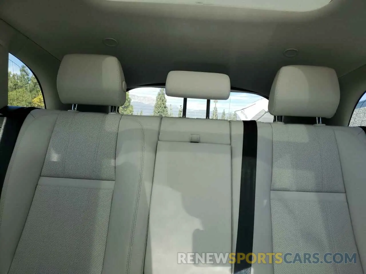 10 Photograph of a damaged car SALYJ2EX9PA358129 LAND ROVER RANGEROVER 2023