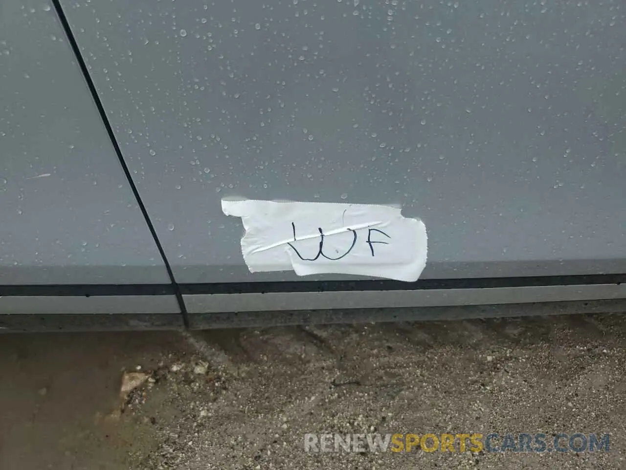 13 Photograph of a damaged car SALYT2EU2PA365696 LAND ROVER RANGEROVER 2023