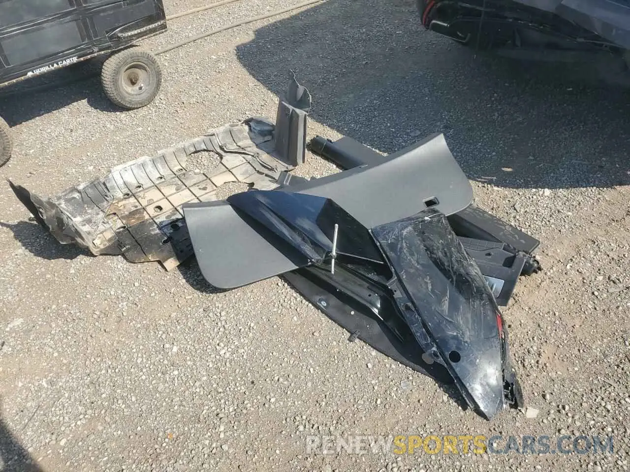13 Photograph of a damaged car SALYT2EU5PA364333 LAND ROVER RANGEROVER 2023