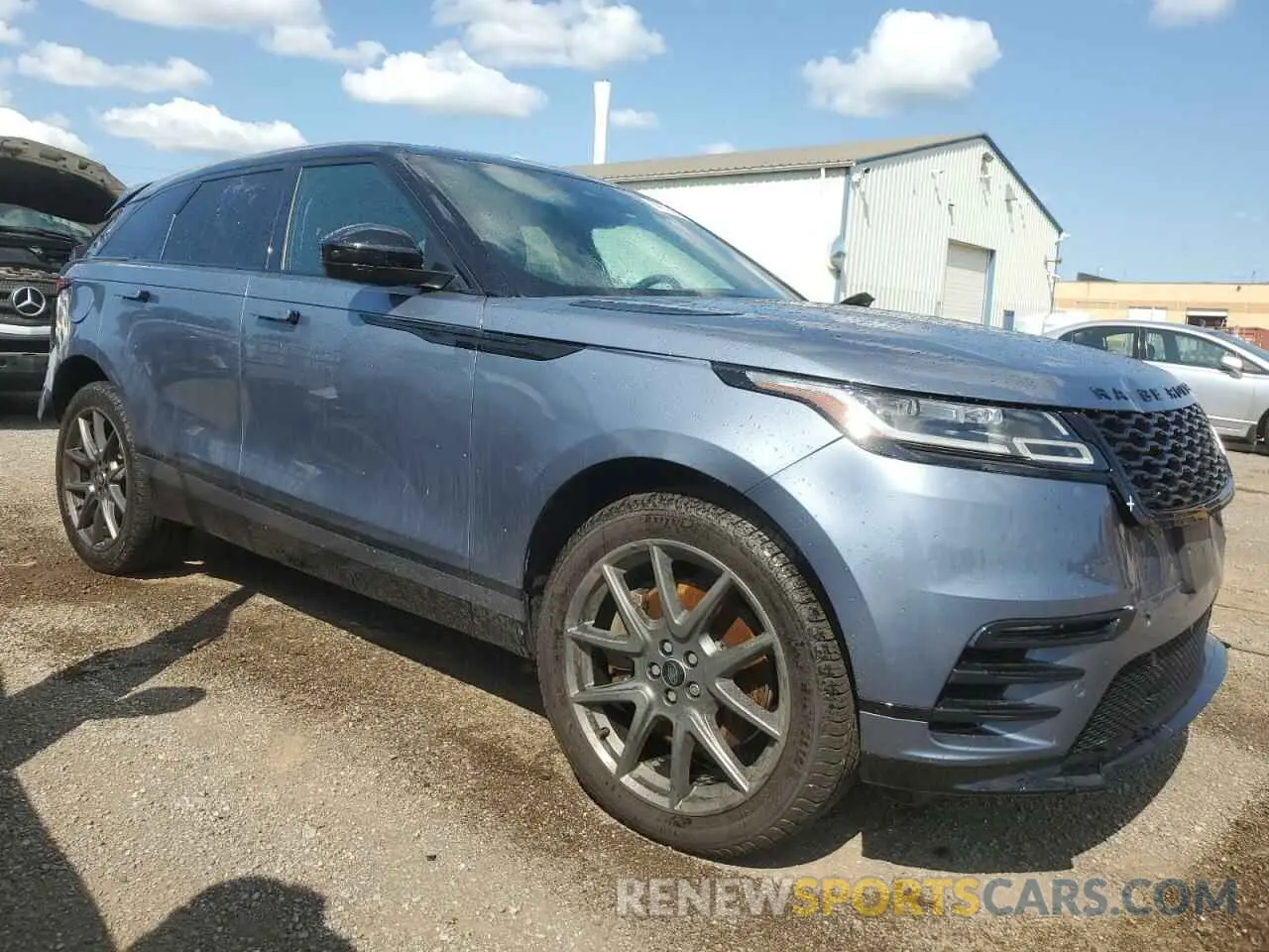 4 Photograph of a damaged car SALYT2EU5PA364333 LAND ROVER RANGEROVER 2023