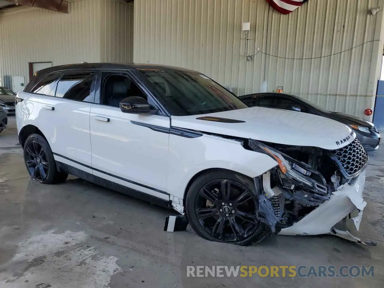 4 Photograph of a damaged car SALYT2EX6PA359801 LAND ROVER RANGEROVER 2023