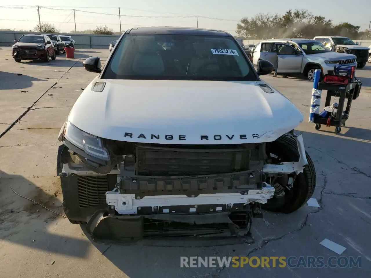 5 Photograph of a damaged car SALYT2EX9PA348016 LAND ROVER RANGEROVER 2023