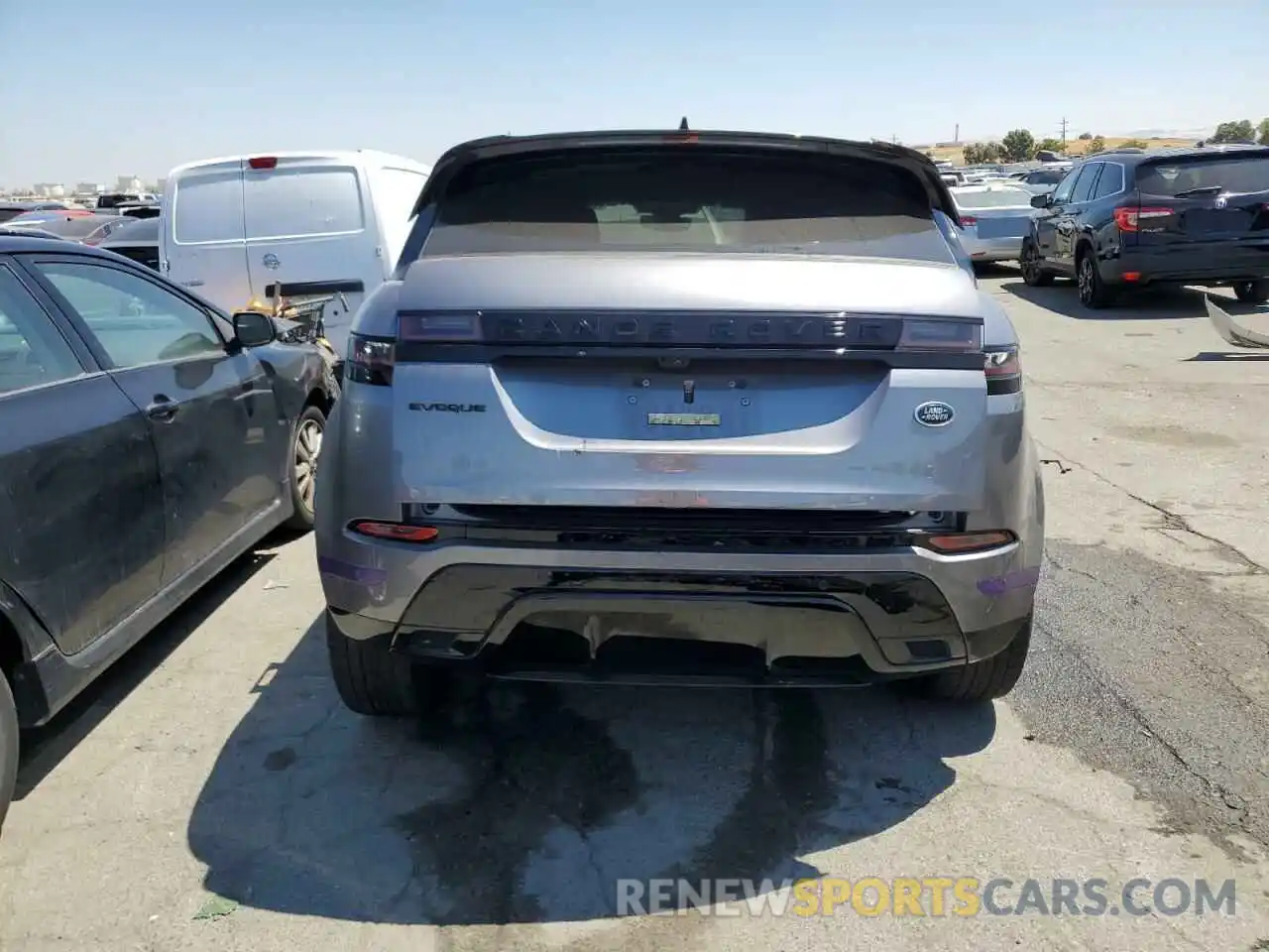 6 Photograph of a damaged car SALZT2FXXPH200001 LAND ROVER RANGEROVER 2023