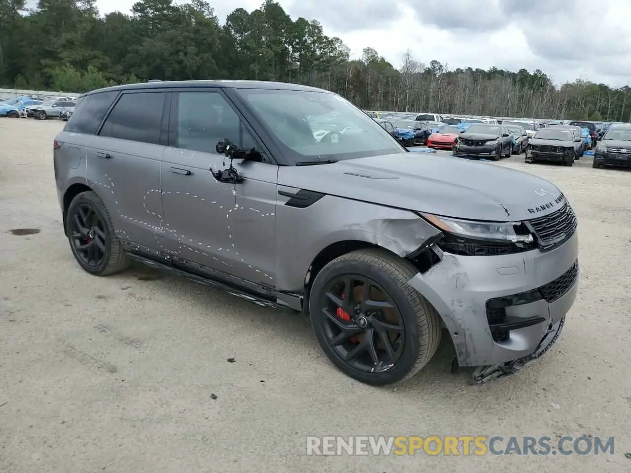 4 Photograph of a damaged car SAL119F45RA407053 LAND ROVER RANGEROVER 2024