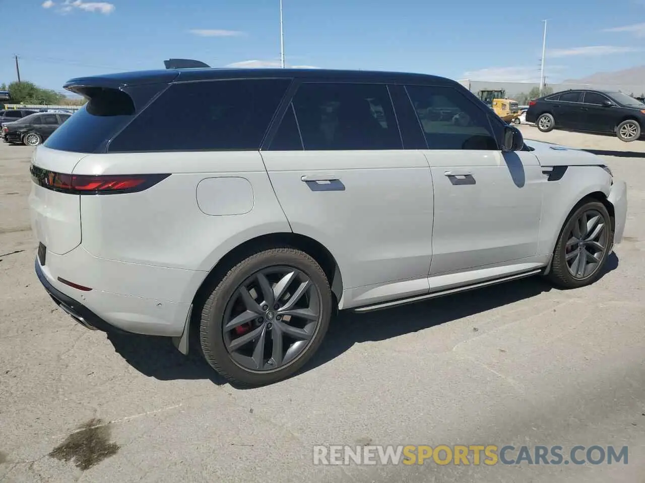 3 Photograph of a damaged car SAL1L9FU5RA166573 LAND ROVER RANGEROVER 2024