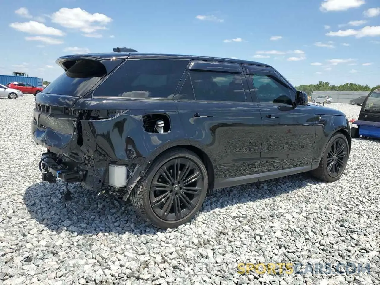 3 Photograph of a damaged car SAL1P9EU2RA195776 LAND ROVER RANGEROVER 2024
