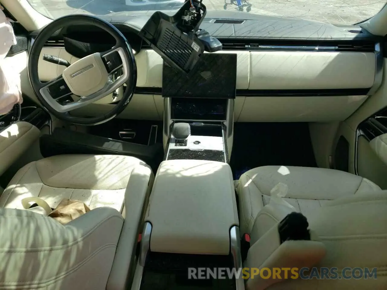 8 Photograph of a damaged car SALK1BE97RA210345 LAND ROVER RANGEROVER 2024